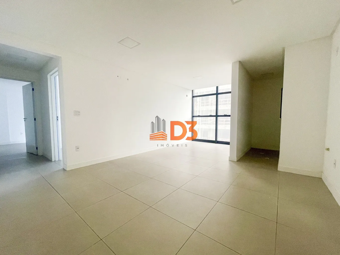 Lindo Apartamento no Edifício Coral Gables em Camboriú — foto 3