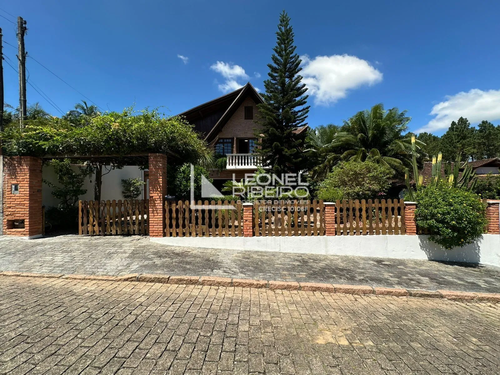 Casa com 3 dormitórios (1 suíte) à venda, 283,45m no bairro Imigrantes - Timbó/SC - foto 1