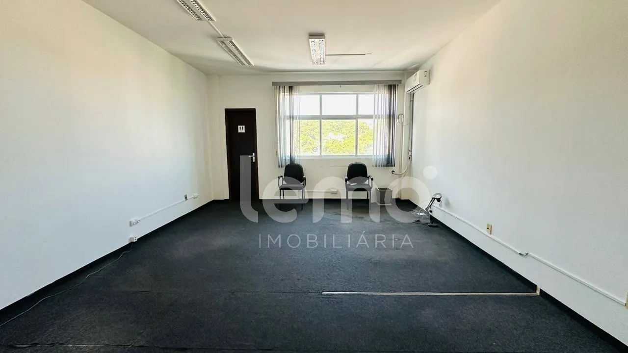 Sala comercial no Centro de Blumenau. — foto 2
