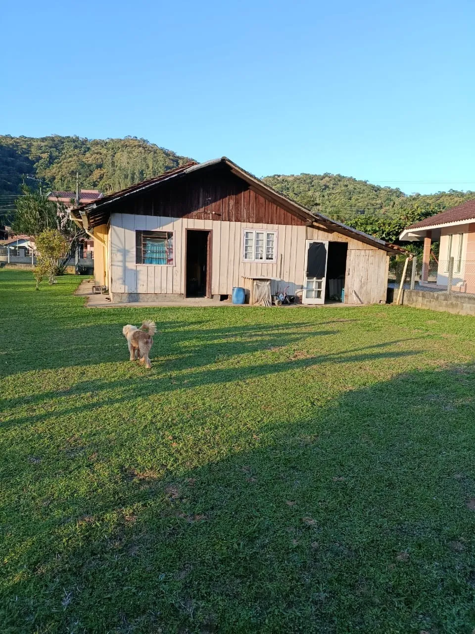 Casa mista localizada no bairro Testo Rega, na cidade de Pomerode. — foto 7