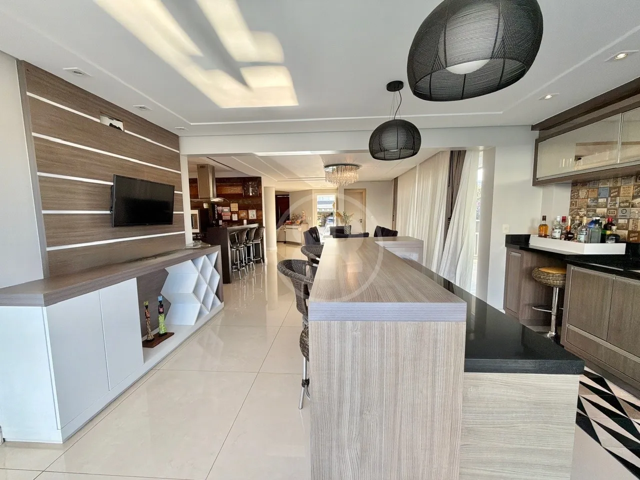 Casa de Luxo com 3 Suítes, Piscina e Energia Solar no Golden Park - Alto Padrão em Blumenau — foto 6