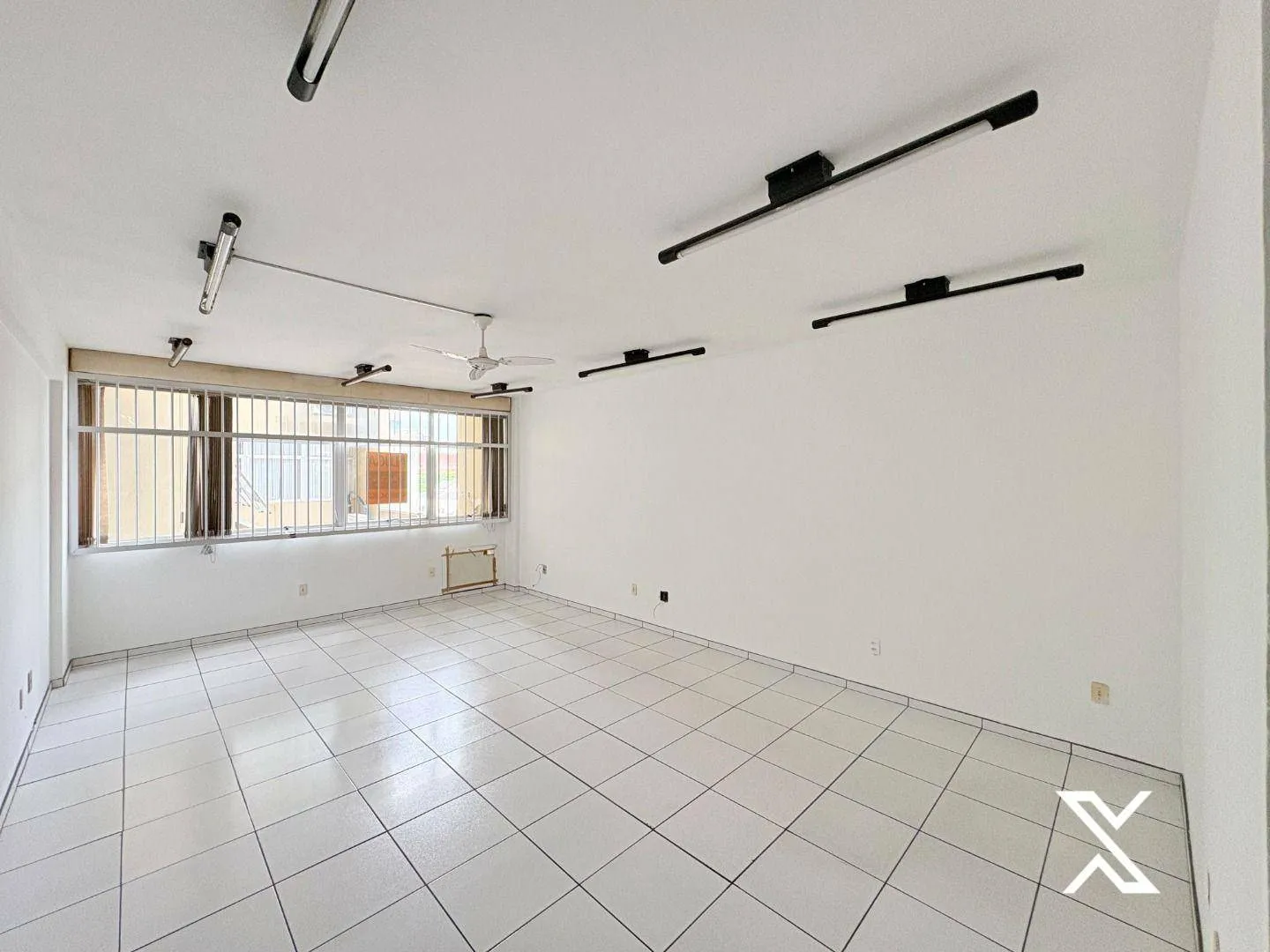 Sala para alugar, 38 m por R$ 1.333,00 - Centro - Blumenau/SC - foto 1