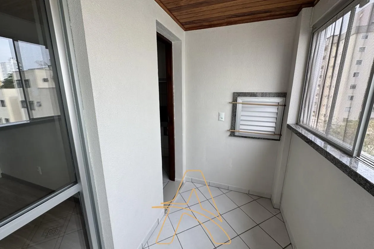 Apartamento Semi Mobiliado com 2 Dormitórios no Victor Konder — foto 6