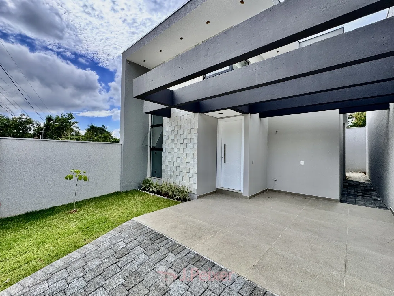 Casa térrea moderna, 2 quartos, sendo 1 suíte, 2 vagas de garagem, no Bairro Passo Manso em Blumenau-SC — foto 5