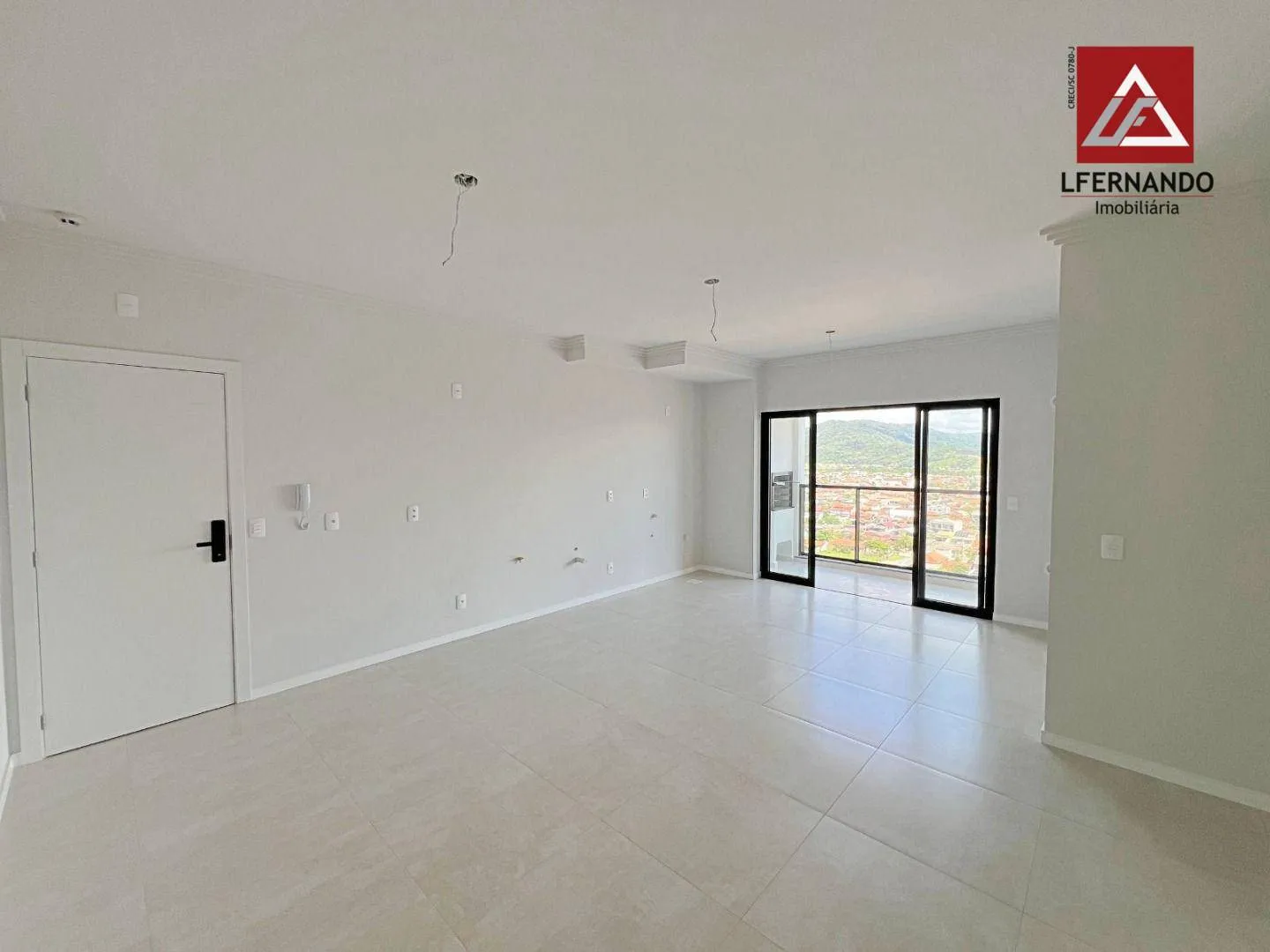 Apartamento com 3 dormitórios, sendo 1 suíte à venda, 76 m por R$ 1.090.000 - Praia de Armação - Penha/SC — foto 3