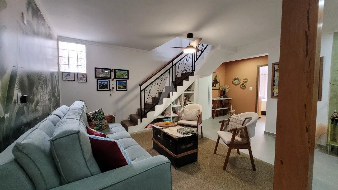 Sobrado com 2 suítes e 2 quartos à venda no bairro Costa e Silva em Joinville-SC por R$999.000,00. — foto 3