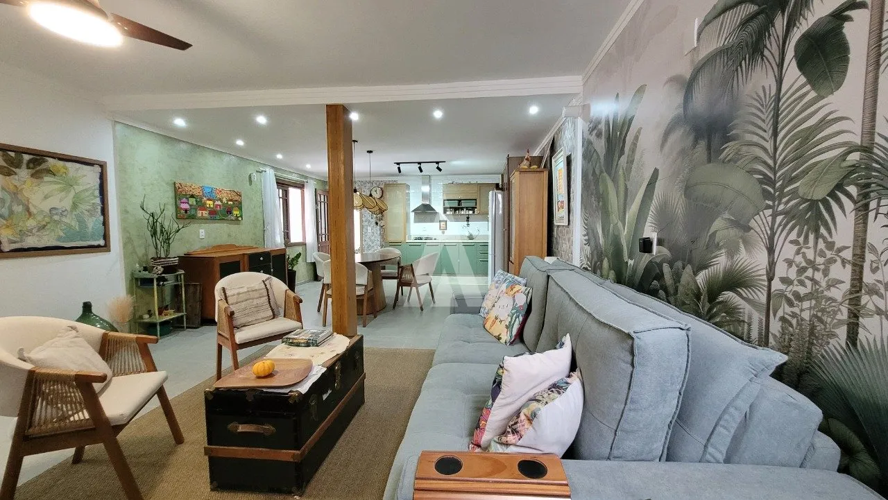 Sobrado com 2 suítes e 2 quartos à venda no bairro Costa e Silva em Joinville-SC por R$999.000,00. — foto 5