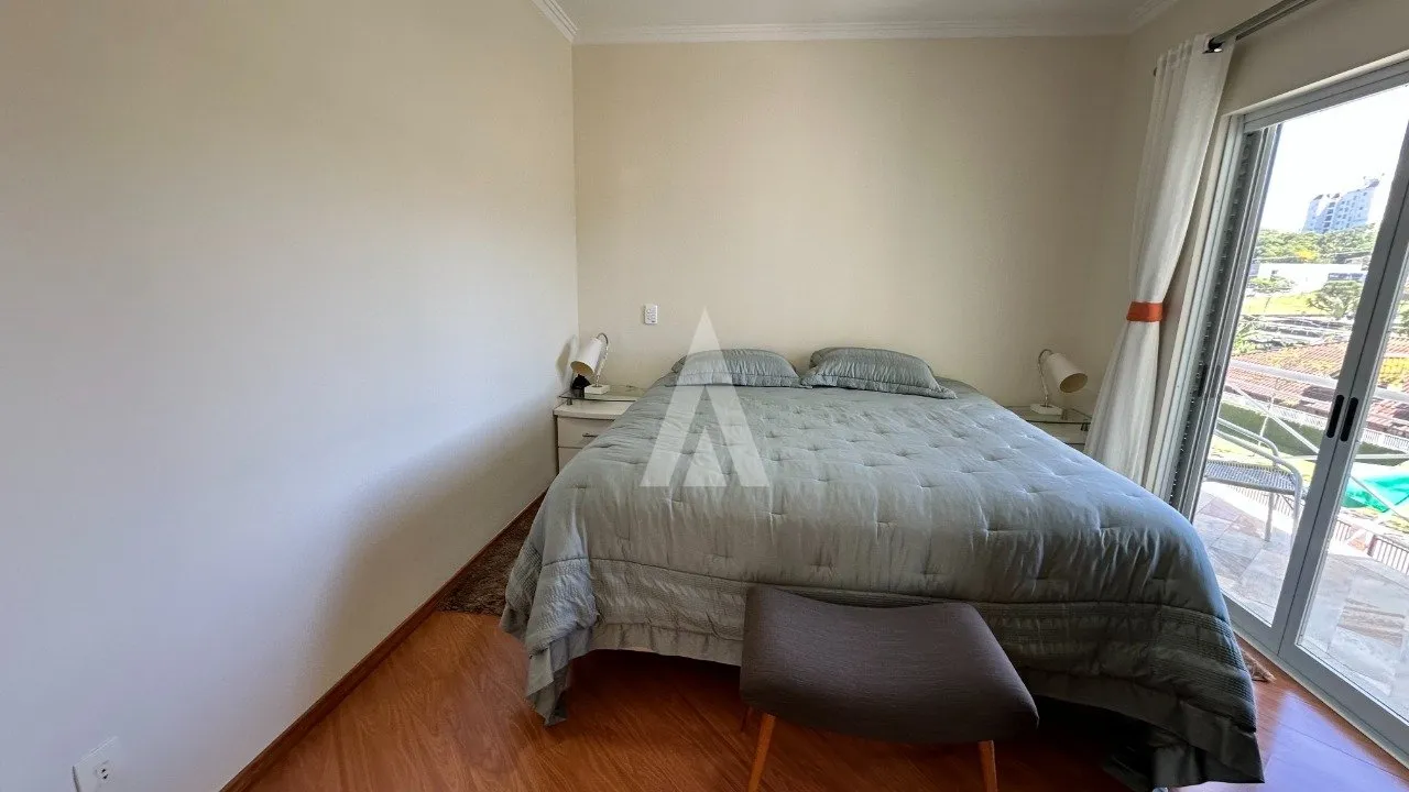 Casa em condomínio fechado com 1 suíte e 4 quartos à venda no bairro América em Joinville-SC por R$2.550.000,00. — foto 7