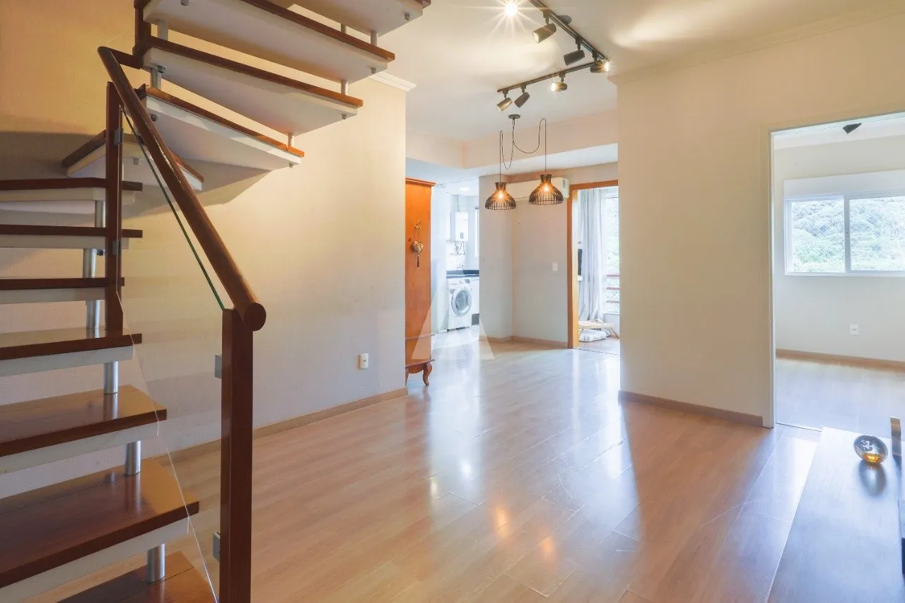 Cobertura duplex com 1 suíte e 2 quarto(s) à venda no bairro Atiradores em Joinville-SC. Valor: R$780.000,00. — foto 4