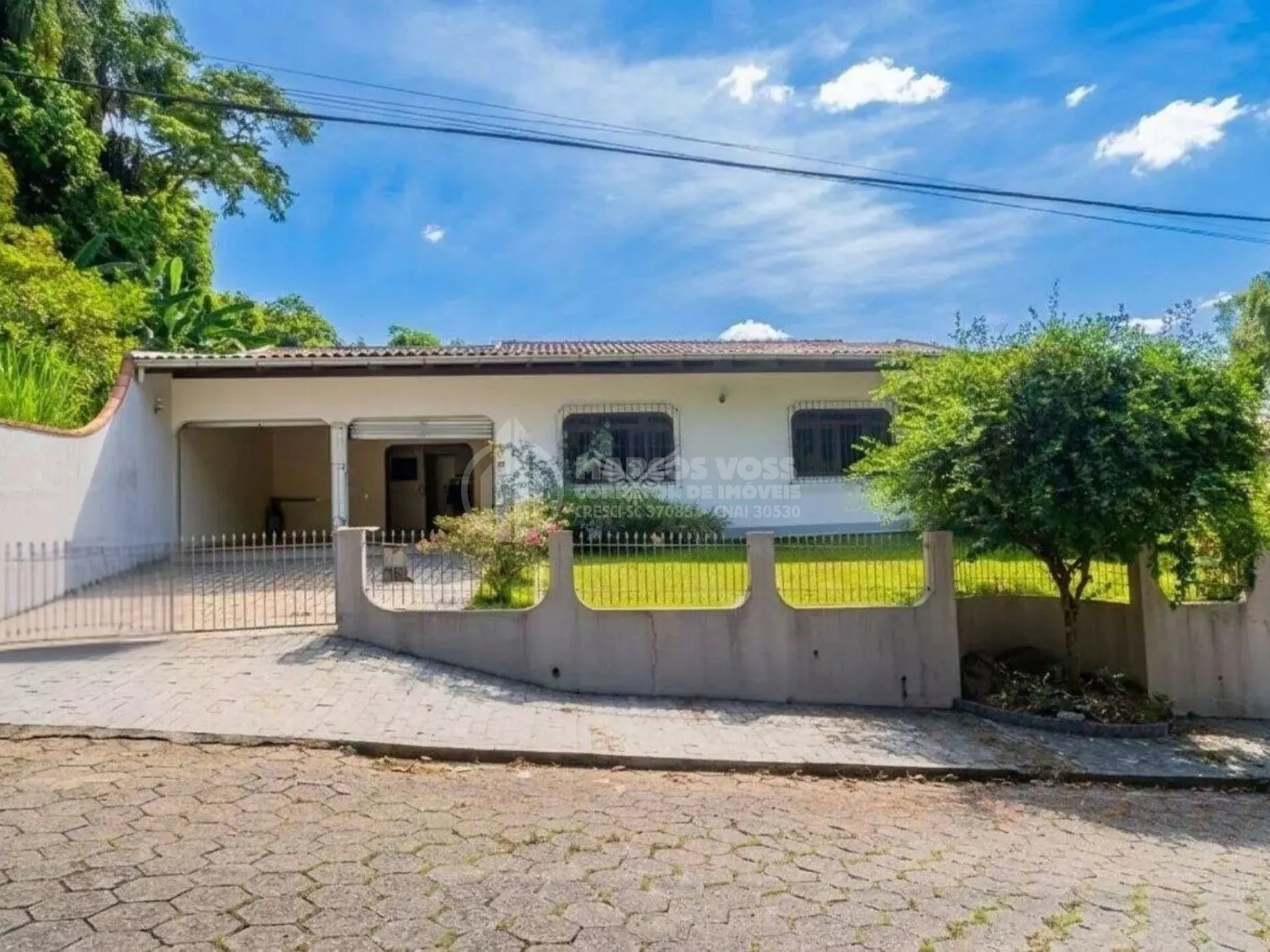 Casa com 5 Quartos no Salto do Norte - foto 1