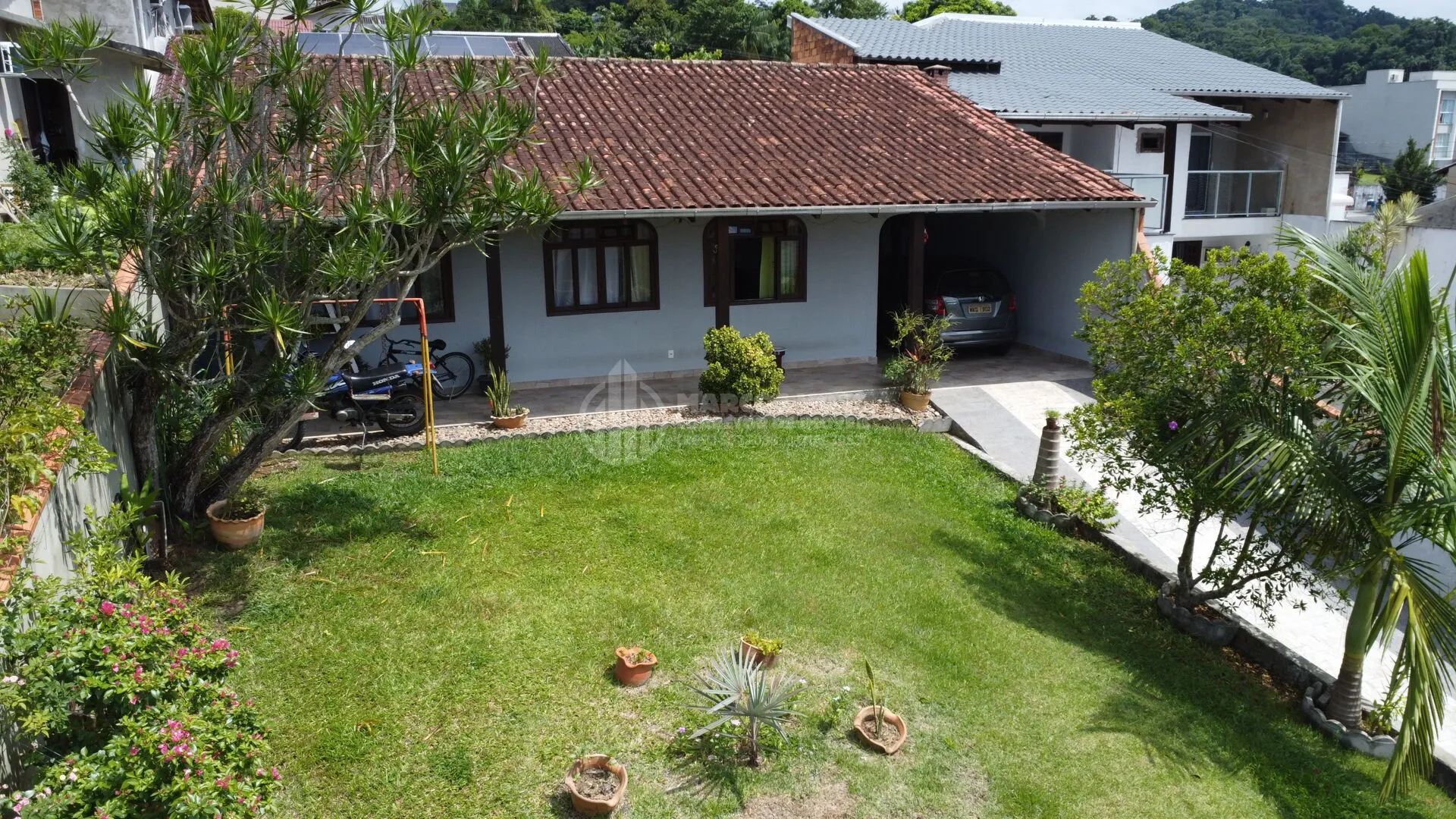 Casa Averbada com 3 Quartos no Bairro Velha Central - foto 1