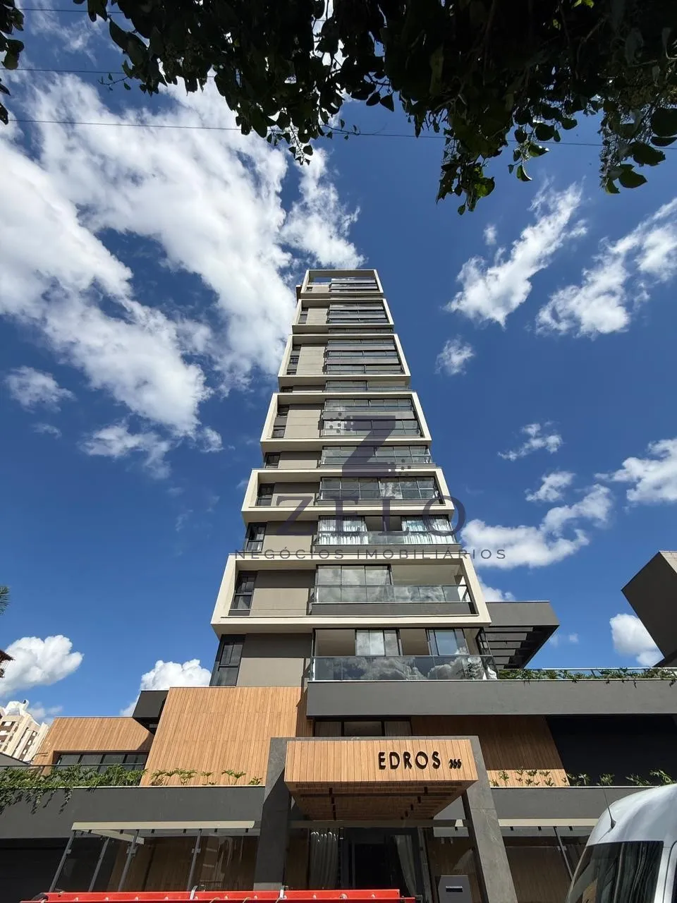 Apartamento Novo com 3 Suítes - 152m privativos - Bairro Victor Konder - foto 1