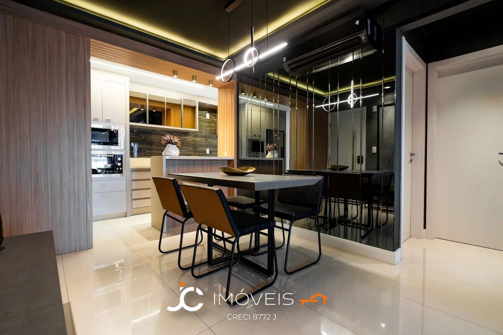 Apartamento com 2 dormitórios sendo 1 suíte à venda, 75 m por R$ 682.000 - Água Verde - Blumenau/SC - foto 1