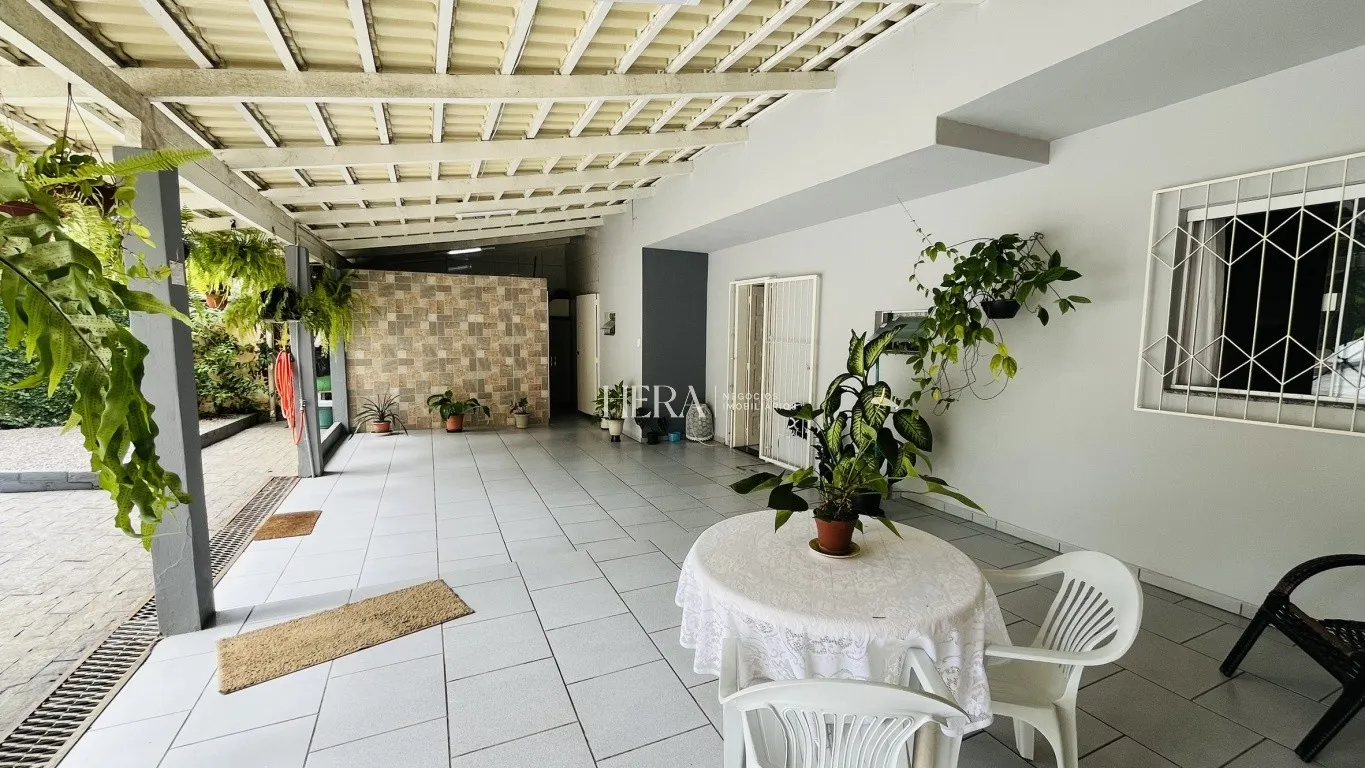 Casa semimobiliado 03 dormitórios sendo 02 suítes no bairro Escola Agrícola em Blumenau! — foto 6