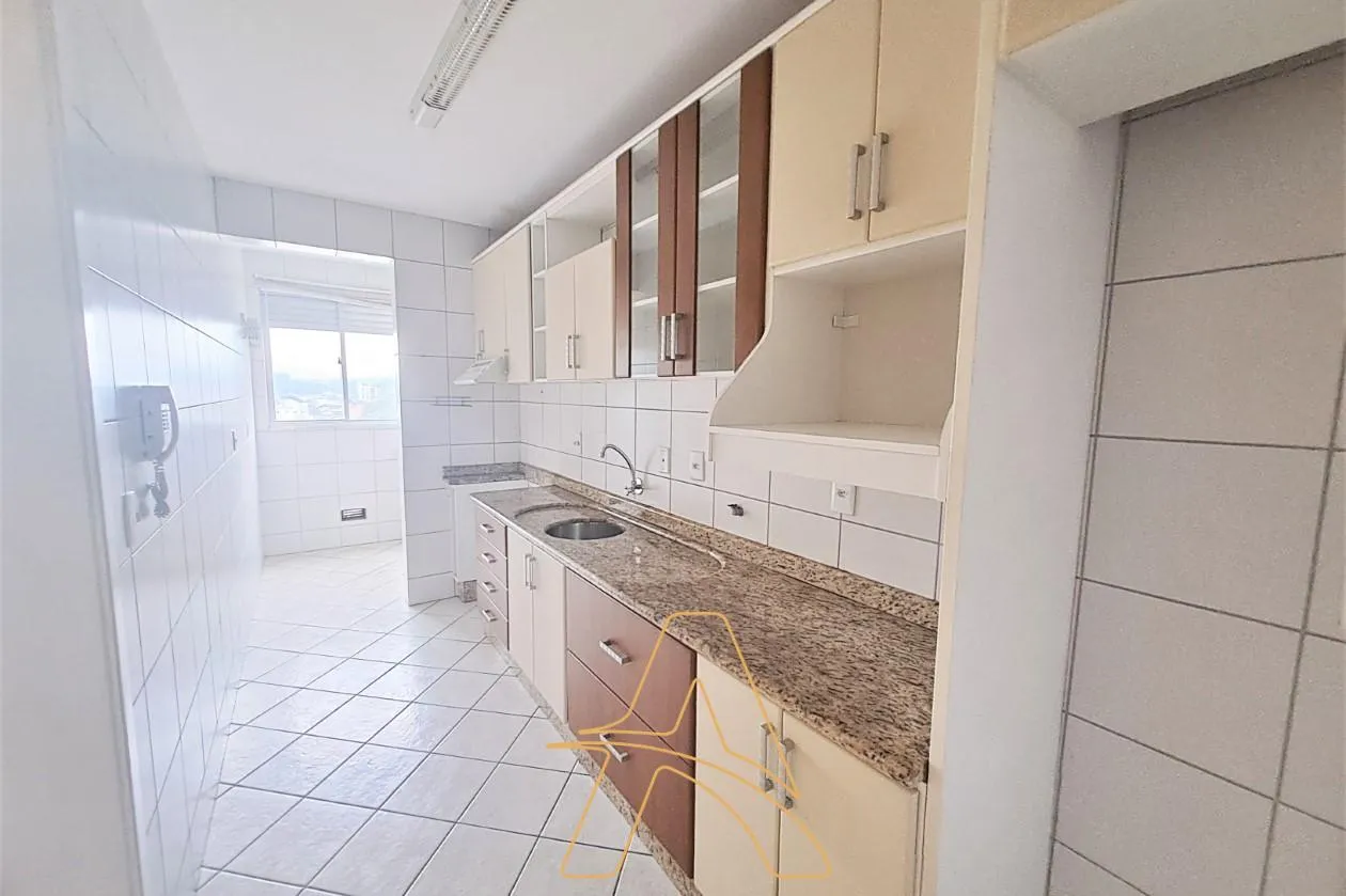 Apartamento com 2 Dormitórios no Bairro Itoupava Seca — foto 4