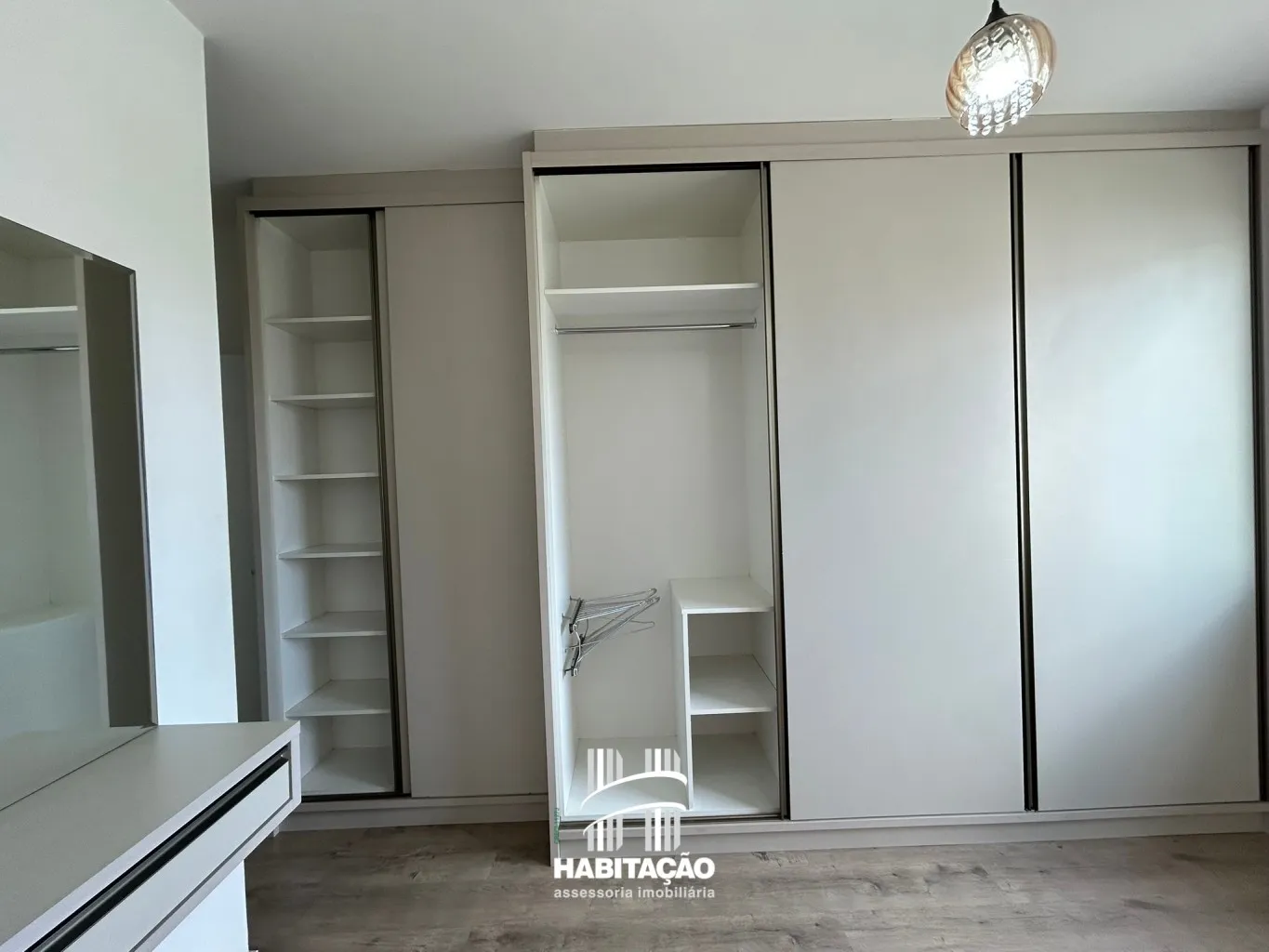 Apartamento semimobiliado com 2 dormitórios (1 suíte) | Bairro Fortaleza — foto 7