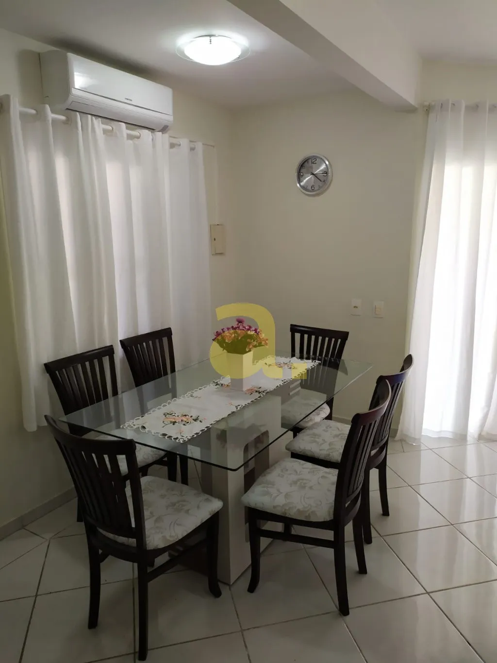 CASA SEMIMOBILIADA DE 2 SUÍTES PRÓXIMO A VILA GERMÃINICA — foto 5