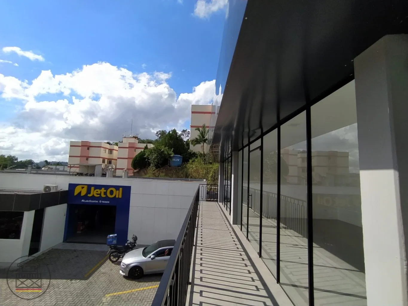 Empreendimento Comercial de Alto Padrão em Fase de Construção, Anexo ao Posto Peruzzo. — foto 4