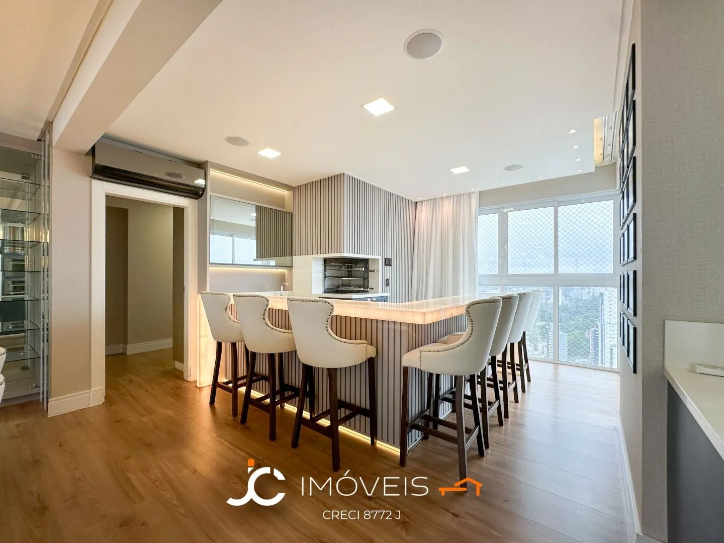 Apartamento alto padrão 3 Dormitórios todas suítes e 3 Vagas cobertas - Victor Konder — foto 4