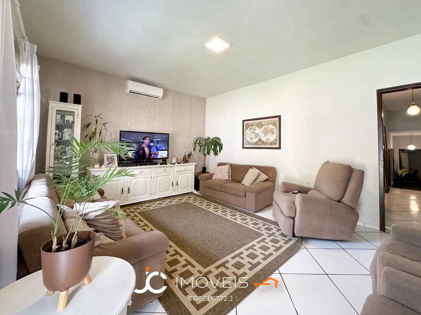 Casa 4 Dormitorios sendo uma suite - Velha — foto 3