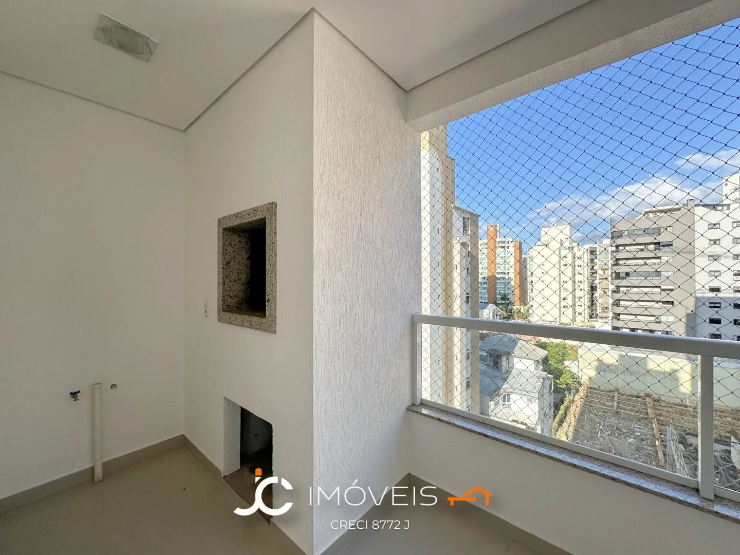 Apartamento alto padrão 3 Dormitórios todas suítes e 3 Vagas cobertas - Jardim Blumenau — foto 3