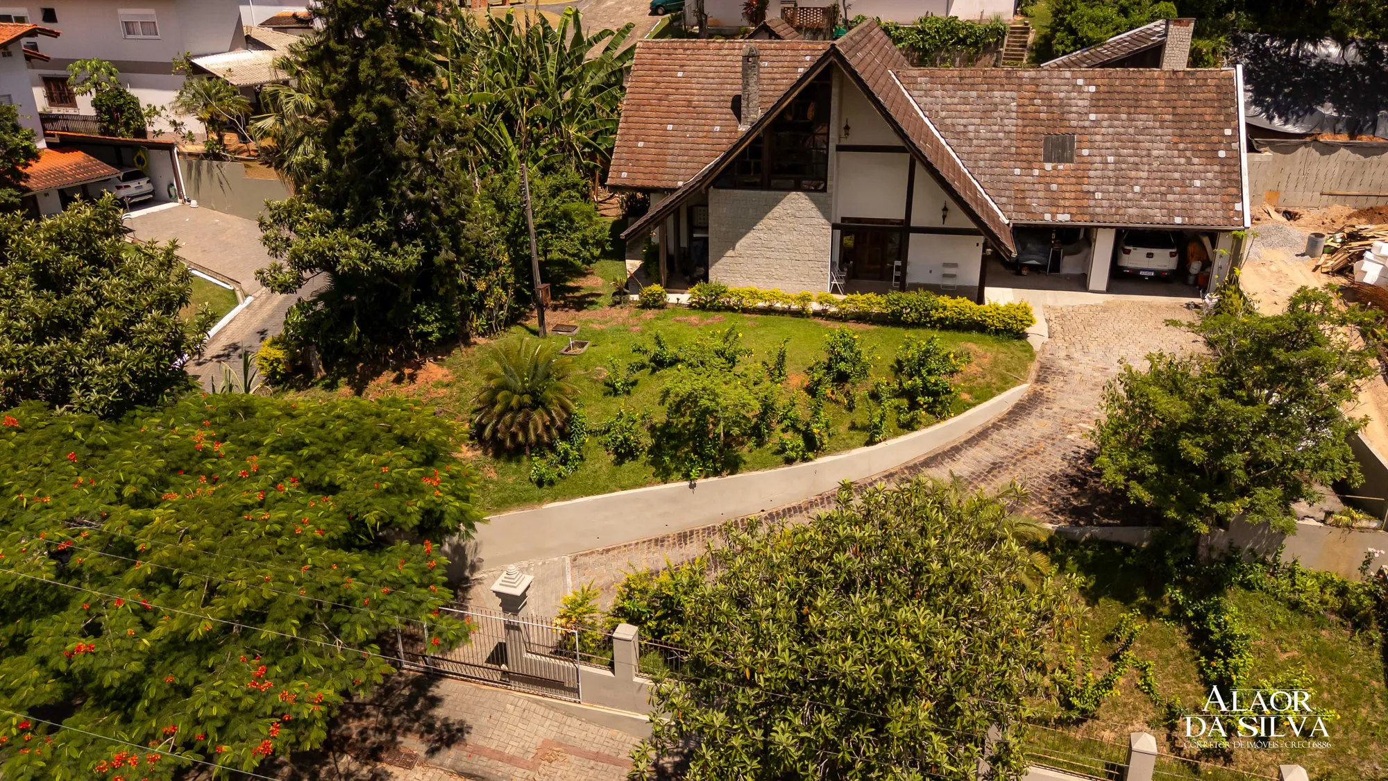 Casa Estilo Chalé Suíço Centro — foto 2