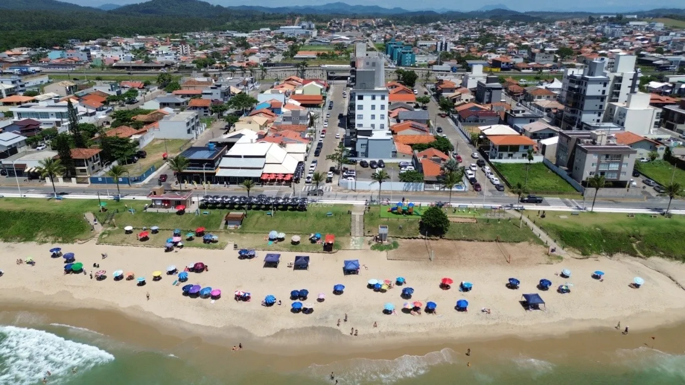 Cobertura à Venda pronta para morar modalidade porteira fechada no bairro Tabuleiro em Barra Velha SC, a apenas 70 metros do Mar. — foto 5