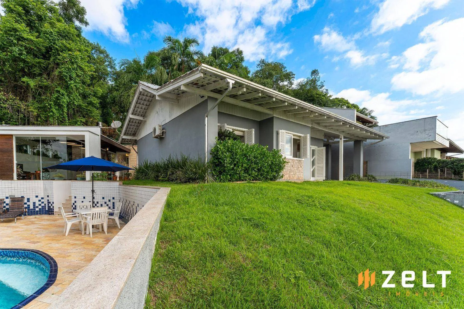 Casa com 3 dormitórios à venda, 110 m por R$ 1.200.000,00 - Escola Agrícola - Blumenau/SC - foto 1