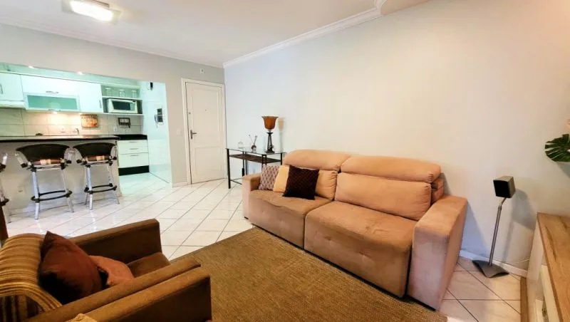 Apartamento mobiliado, com três dormitórios sendo uma suíte no Vila Nova em Blumenau! - foto 1
