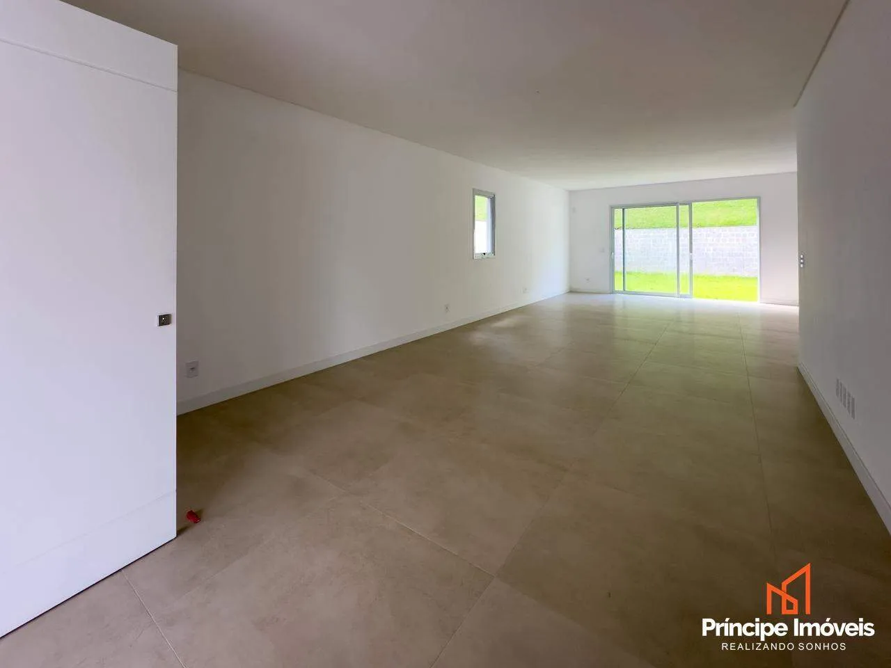 Geminado com 4 quartos no América em Joinville — foto 7