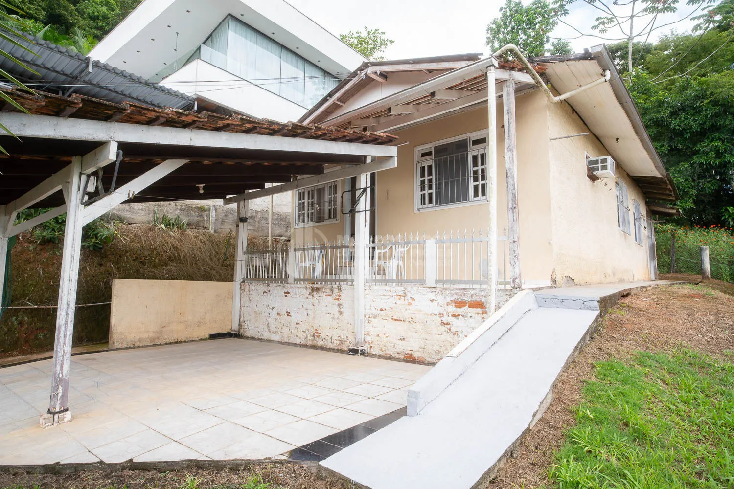 Casa Averbada com 3 Quartos no Bairro Tribess — foto 2