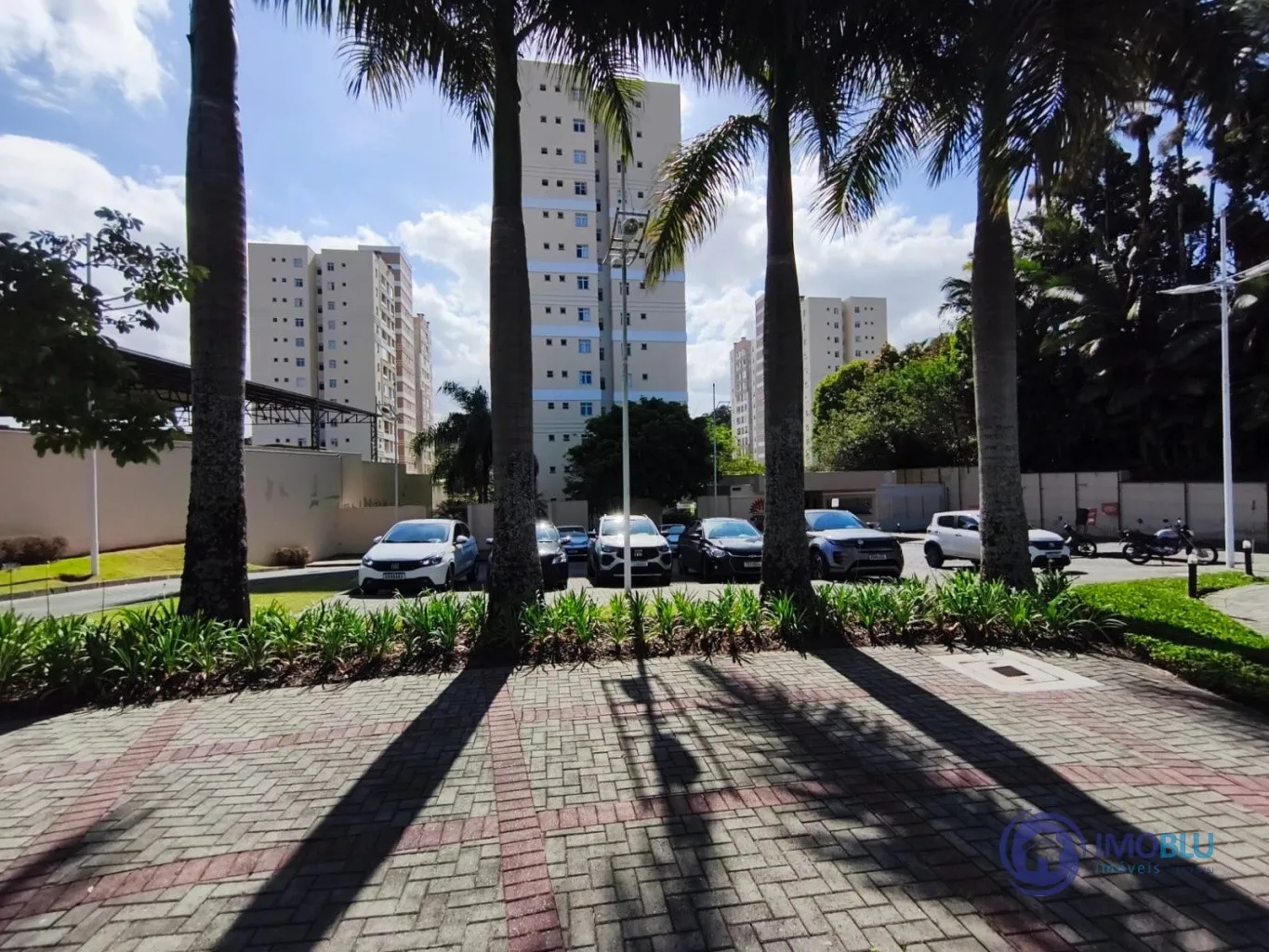 Apartamento de 2 dormitórios semi mobiliado ,excelente ,no 4 andar, á venda , no Bairro Fortaleza . - foto 1