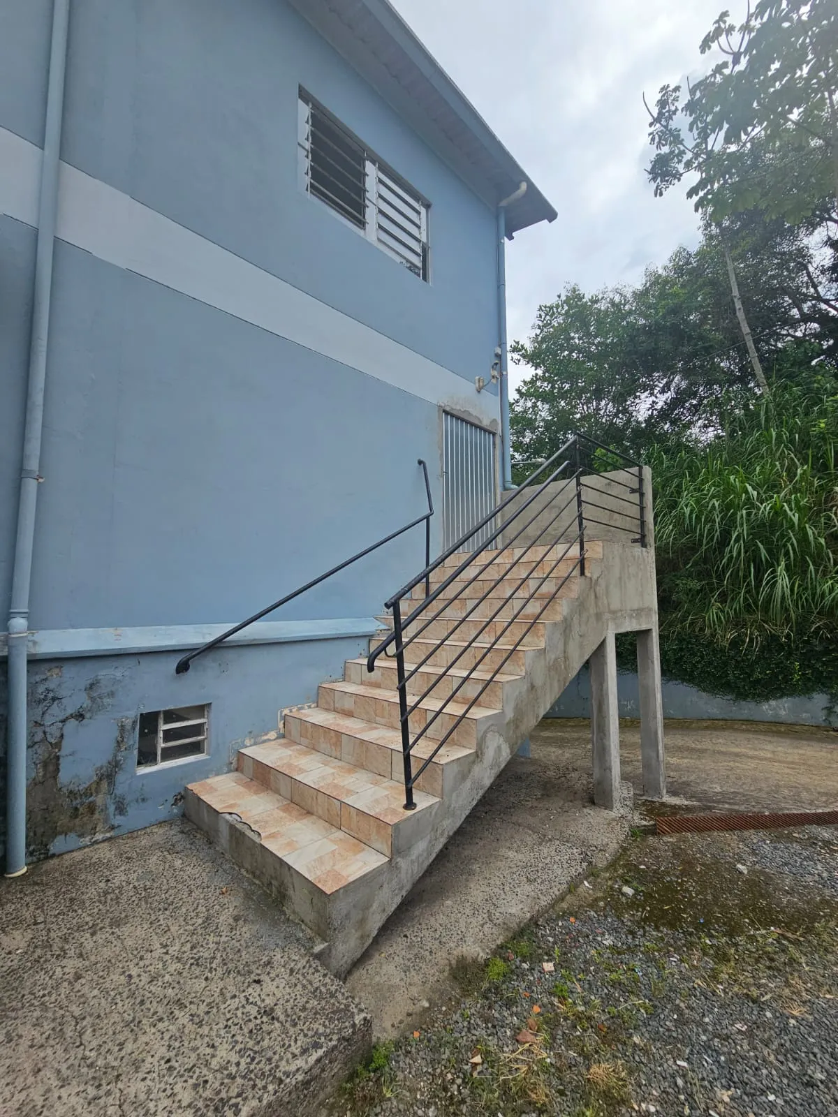 Alugo espaço em galpão de 375m² com elevador na Rua agua branca Oportunidade — foto 2