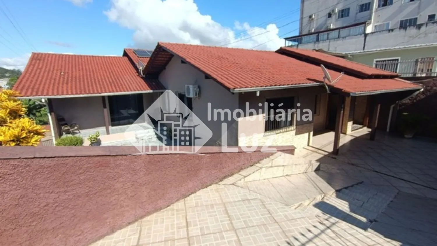 Casa com 05 dormitórios - Tapajós — foto 3