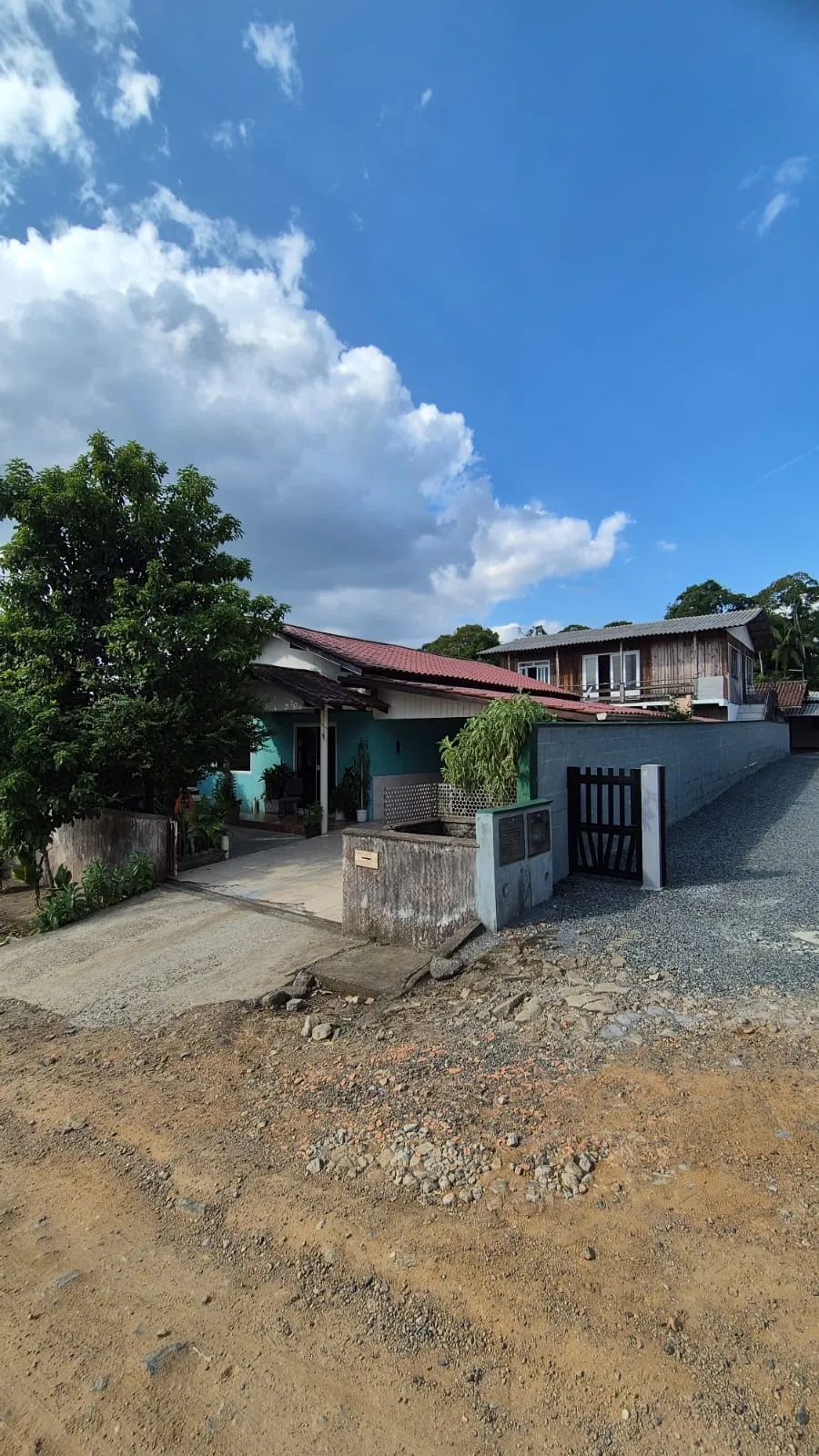 Duas casas de alvenaria no Bairro Encano - foto 1