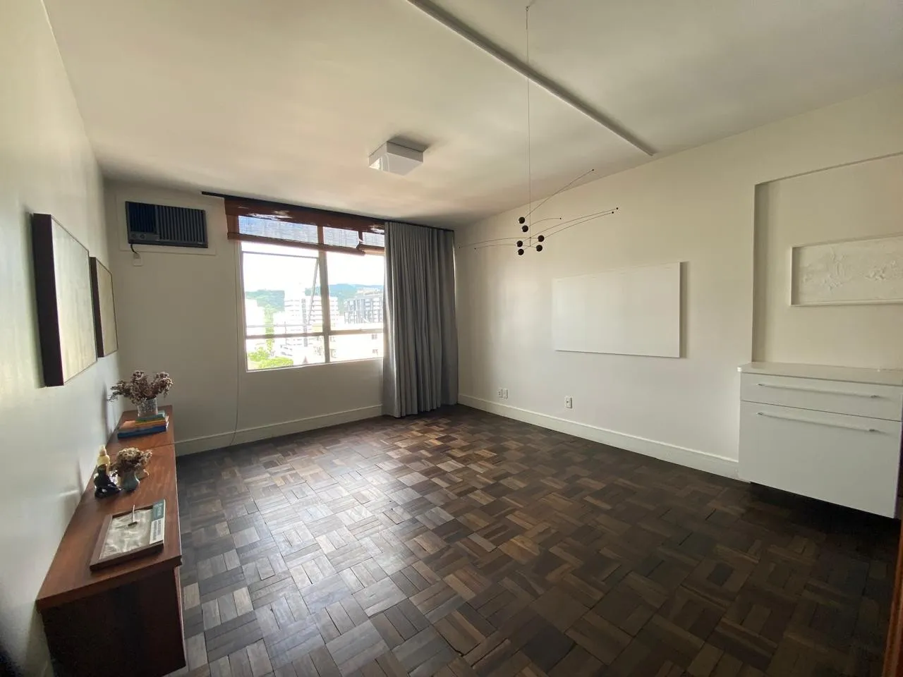 SALA COMERCIAL NO EDIFÍCIO CATARINENSE - ENDEREÇO CLÁSSICO NO CENTRO DE BLUMENAU — foto 3