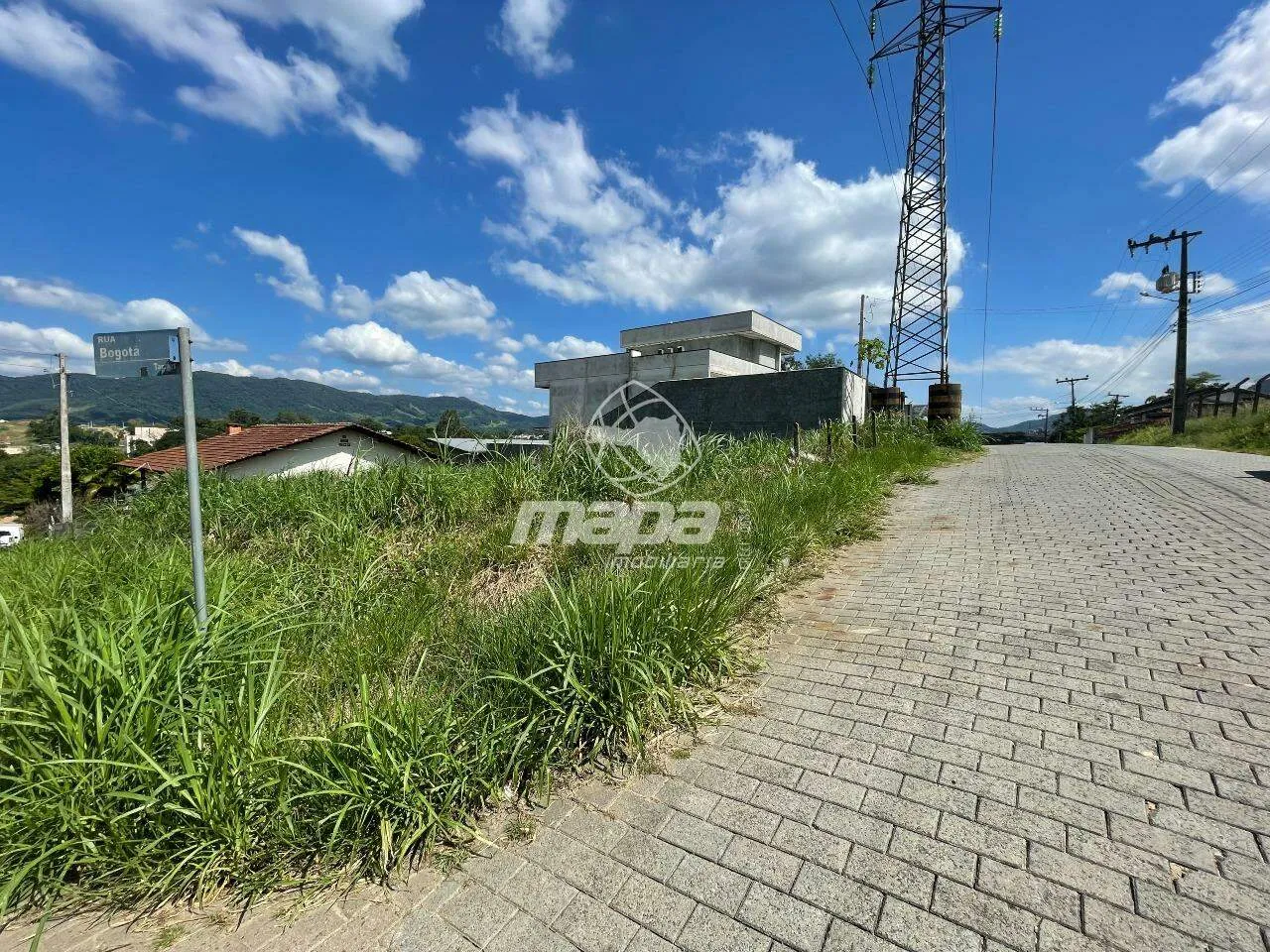 Terreno de esquina — foto 3