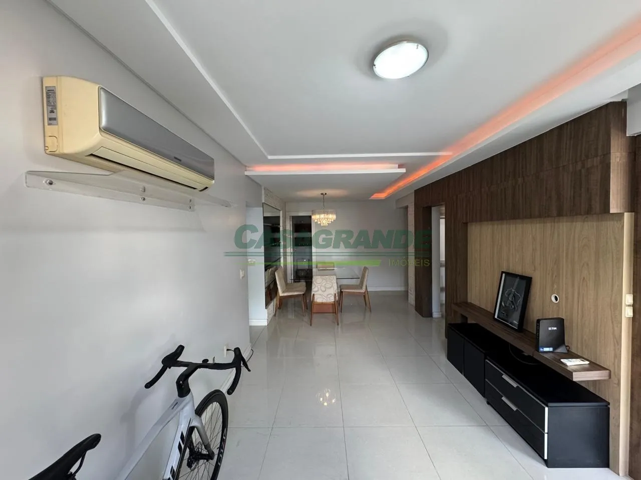 Apartamento mobiliado no bairro Vila Nova com terraço de 60m2 + piscina e churrasqueira privativas, próximo ao hospital da Unimed, Pátio Theodoro, Cooper. — foto 2