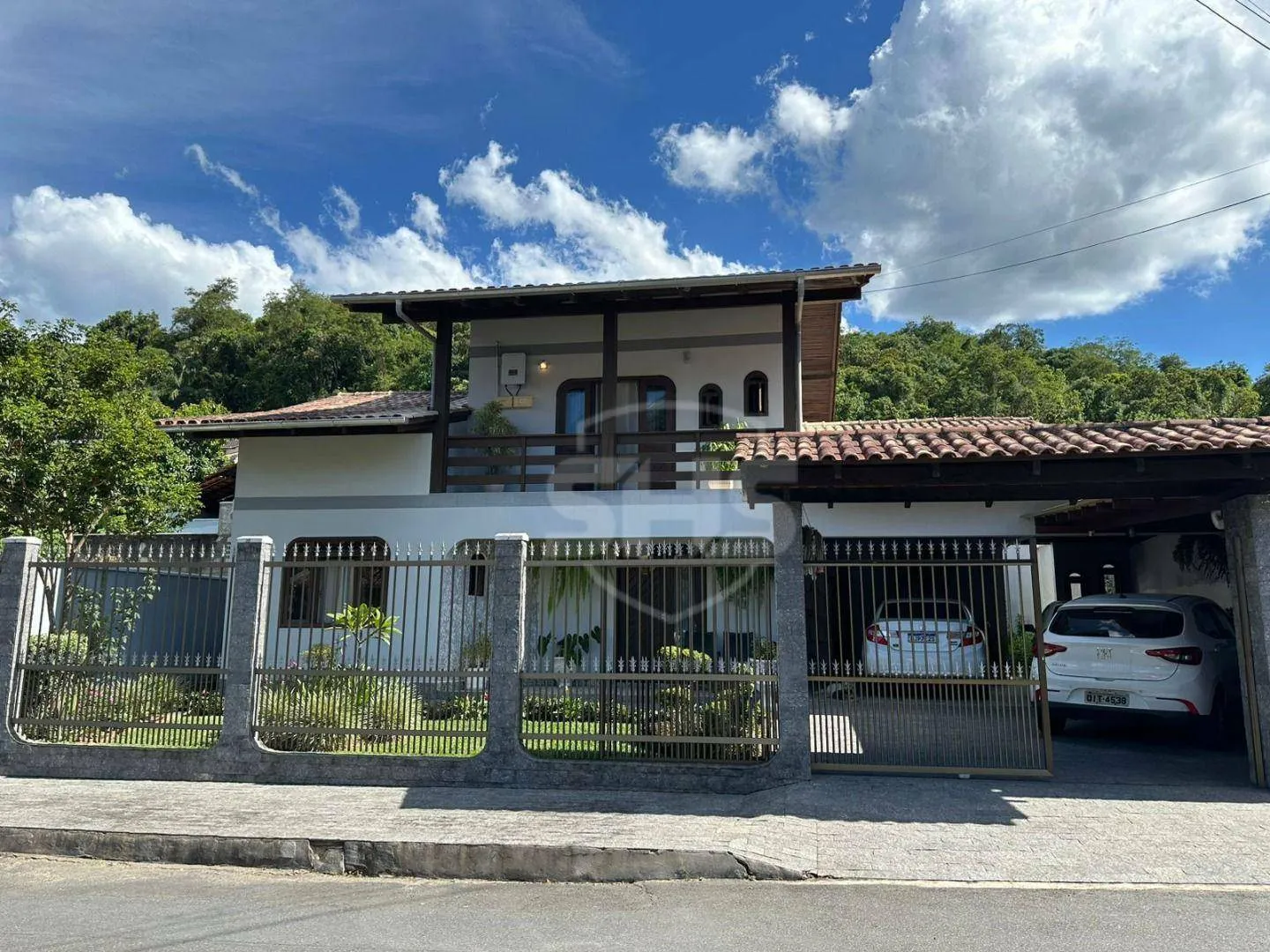 Casa com 4 dormitórios à venda, 240 m por R$ 930.000,00 - Itoupava Central - Blumenau/SC - foto 1