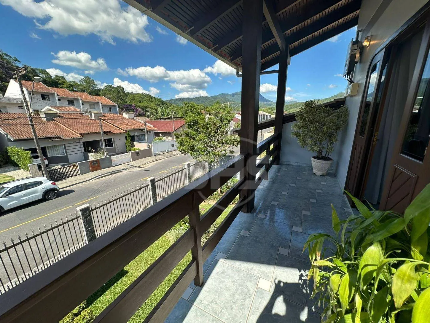 Casa com 4 dormitórios à venda, 240 m por R$ 930.000,00 - Itoupava Central - Blumenau/SC — foto 3