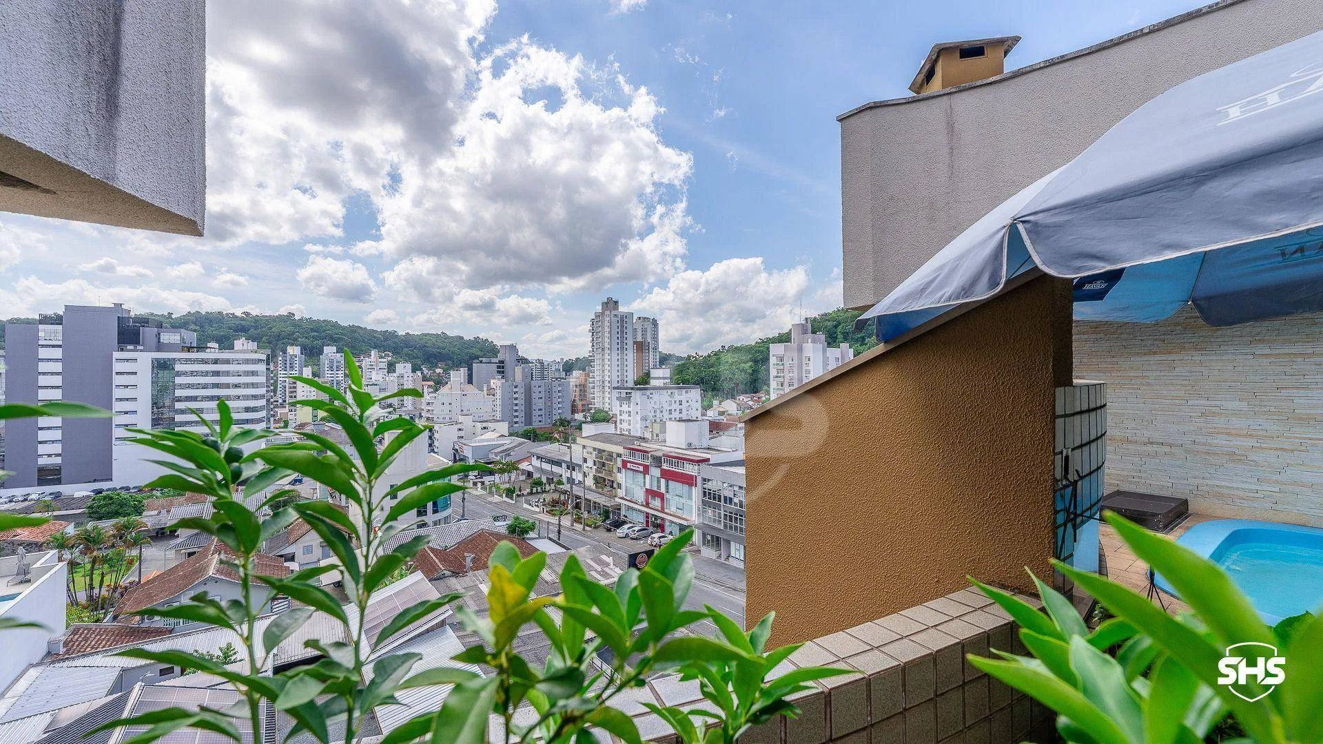 Cobertura espaçosa em excelente localização na Vila Nova — foto 5