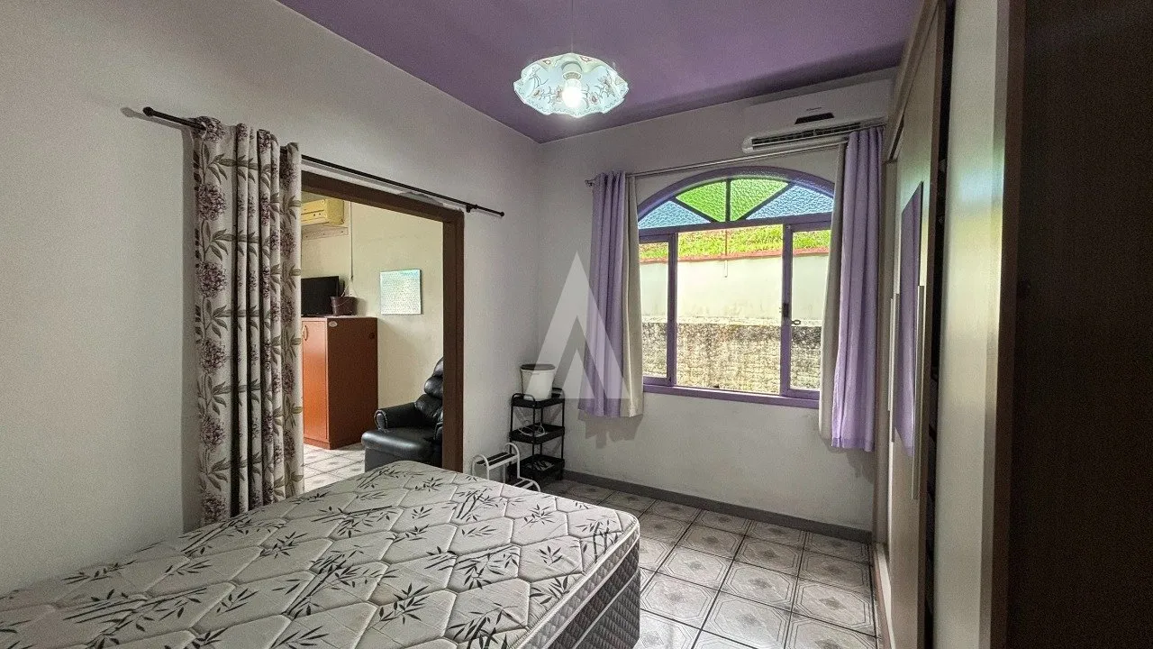 Casa com 4 quartos à venda no bairro Zona Industrial Norte em Joinville - SC por R$ 1.350.000,00. — foto 6