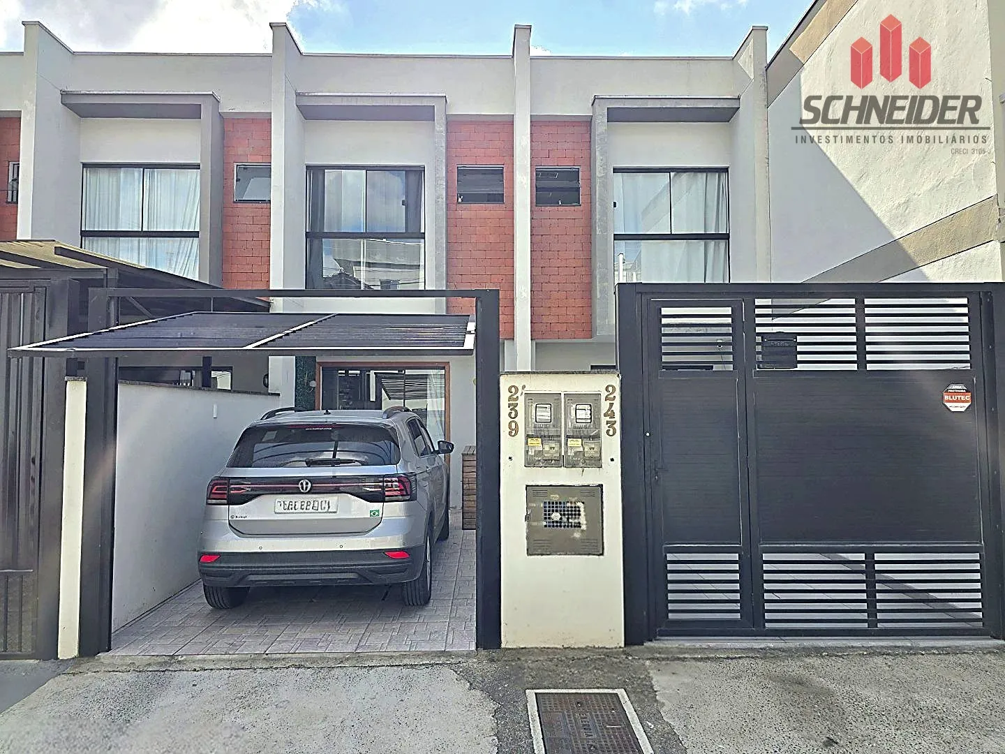 Casa à venda no bairro Água Verde em Blumenau/SC - foto 1