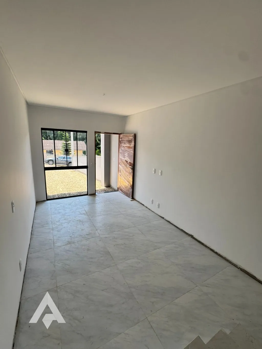 Sobrado com 2 suìtes à venda por R$ 448.000,00 - Bairro Badenfurt - Blumenau/SC — foto 2