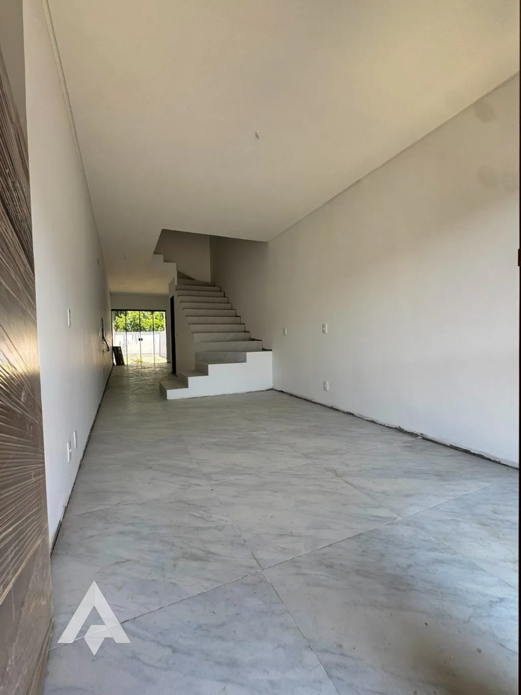 Sobrado com 2 suìtes à venda por R$ 448.000,00 - Bairro Badenfurt - Blumenau/SC — foto 3