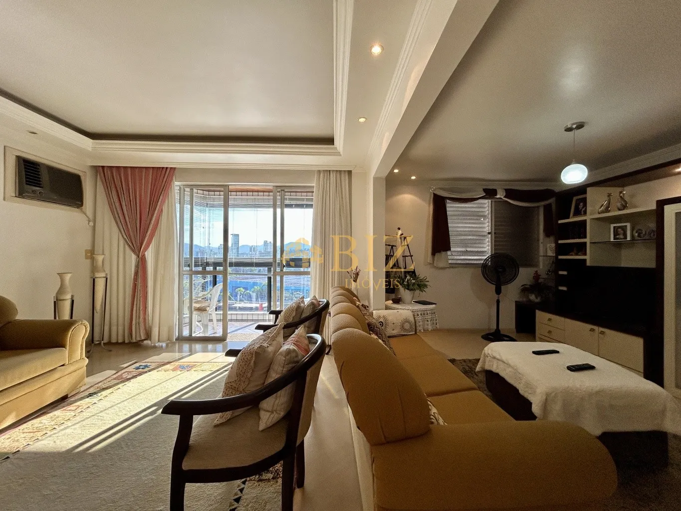 Excelente apartamento em andar alto no Bairro Victor Konder, com 3 dormitórios, e 110m privativos, — foto 5