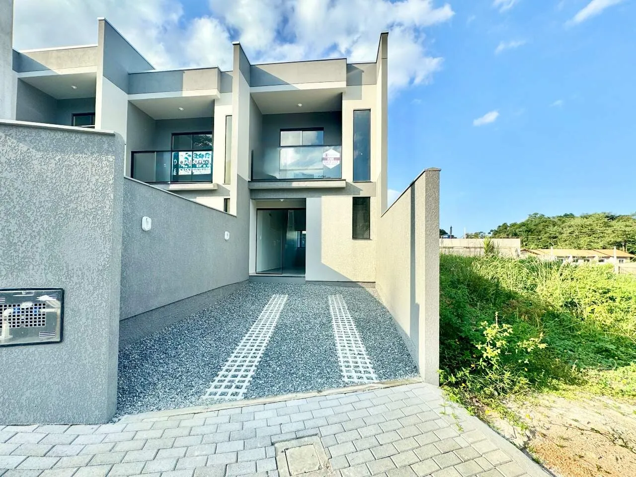 Sobrado novo na Velha Central com 2 dormitórios e ambientes integrados — foto 2