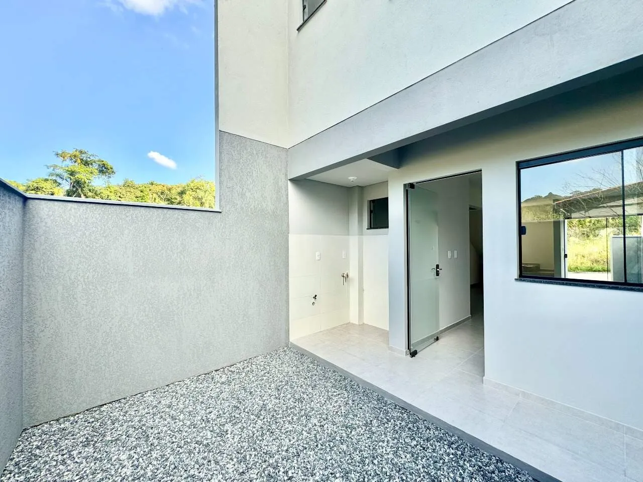 Sobrado novo na Velha Central com 2 dormitórios e ambientes integrados — foto 7