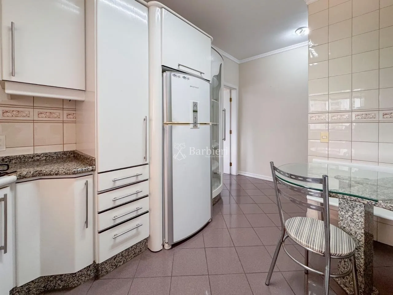 Apartamento de Alto Padrão com 4 Suítes, 321m e 5 Vagas no Jardim Blumenau - Sofisticação, Espaço e Conforto em Localização Privilegiada — foto 4