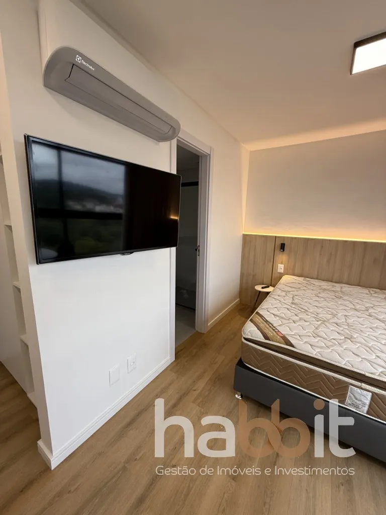 Loft novo com vaga de garagem em andar alto (17 andar) mobiliado e decorado, pronto para você se mudar ou investir com alta rentabilidade e aproveitar o melhor da região de Blumenau, no edifício mais moderno e conectado. — foto 7